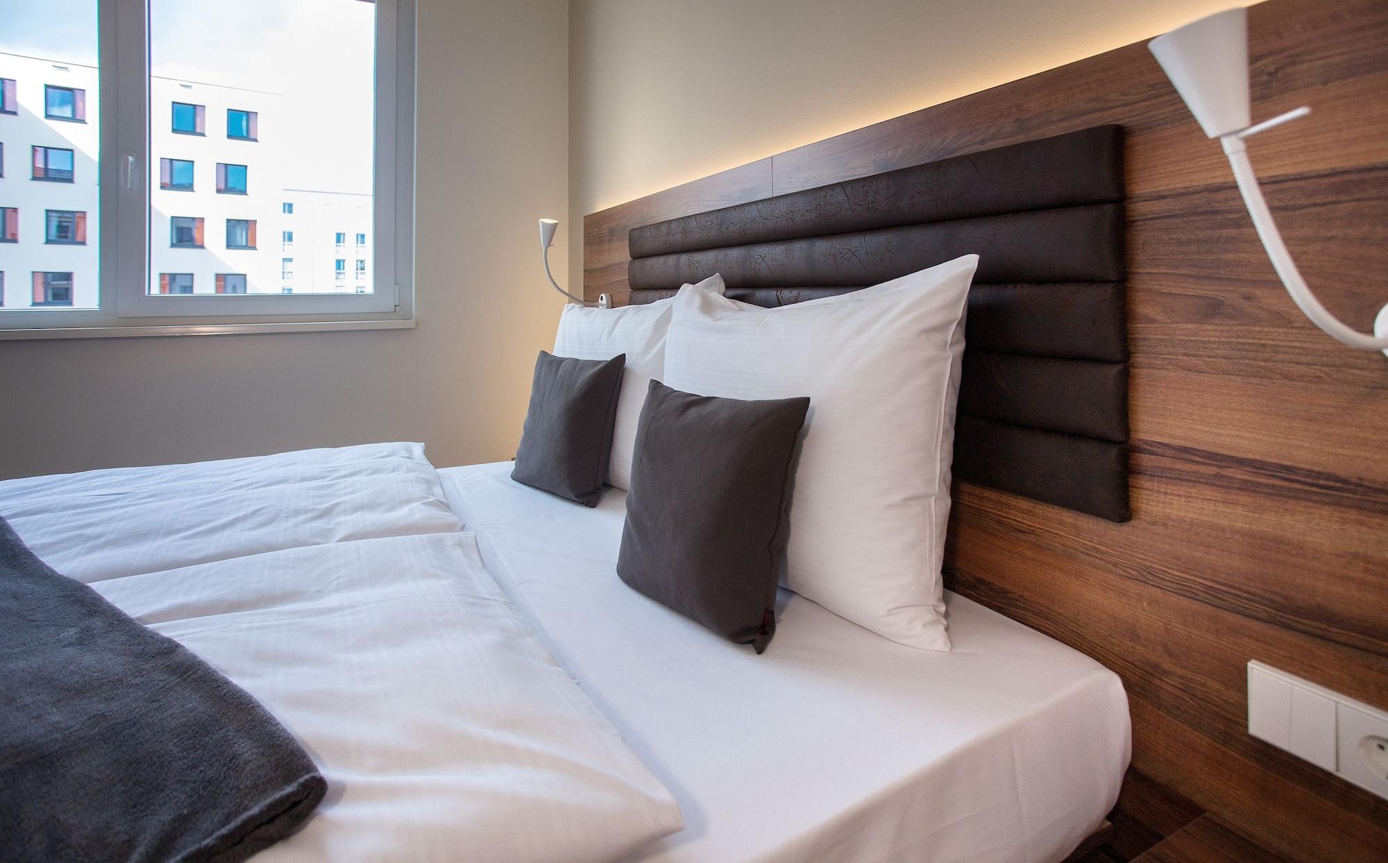 Coffee Fellows Hotel Muenchen-Freiham Экстерьер фото