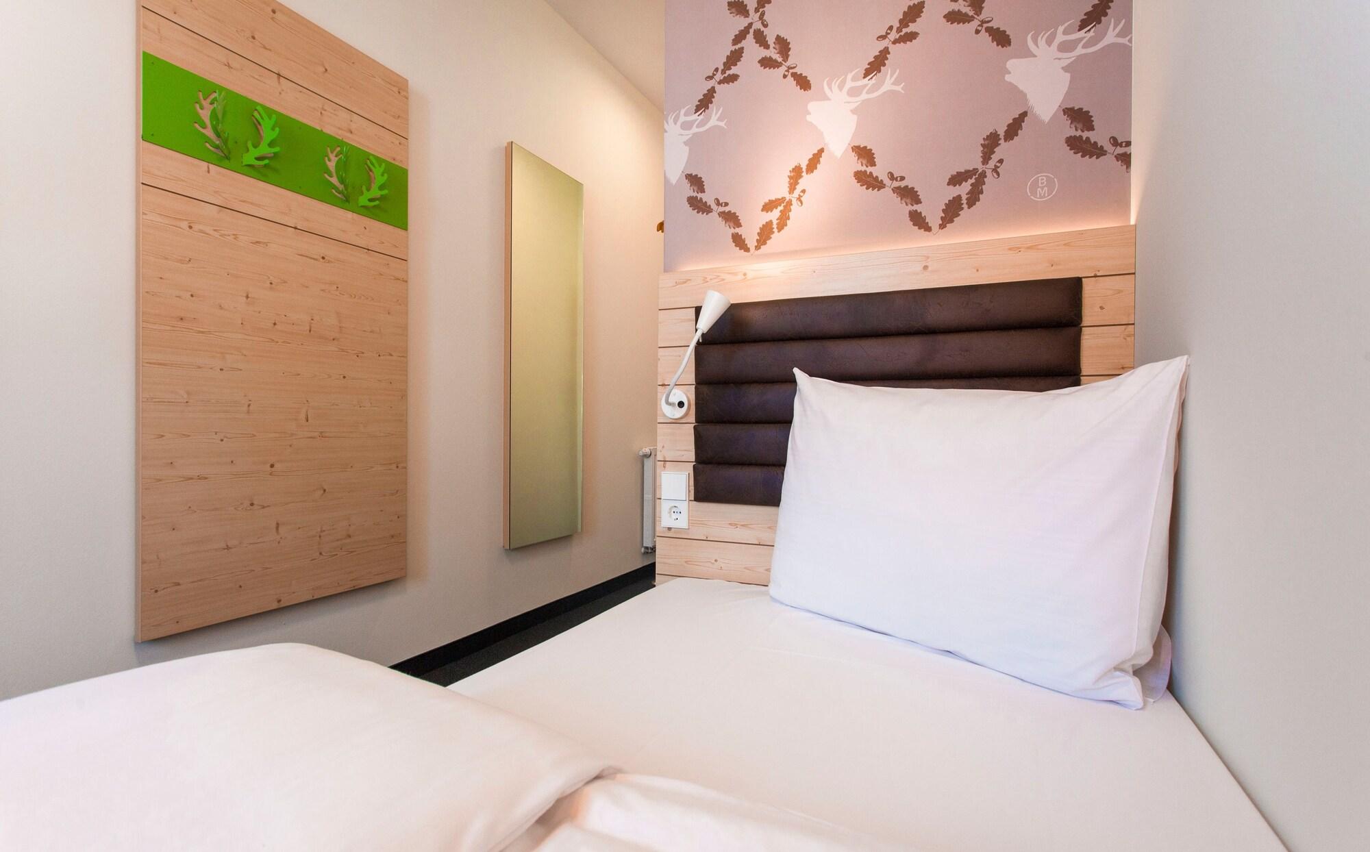 Coffee Fellows Hotel Muenchen-Freiham Экстерьер фото