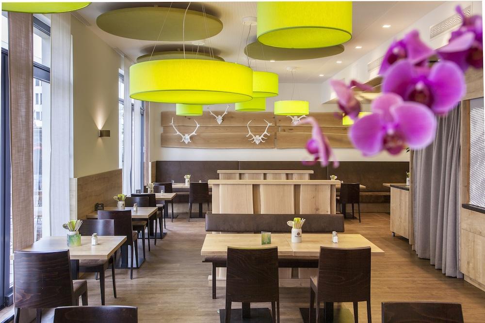 Coffee Fellows Hotel Muenchen-Freiham Экстерьер фото