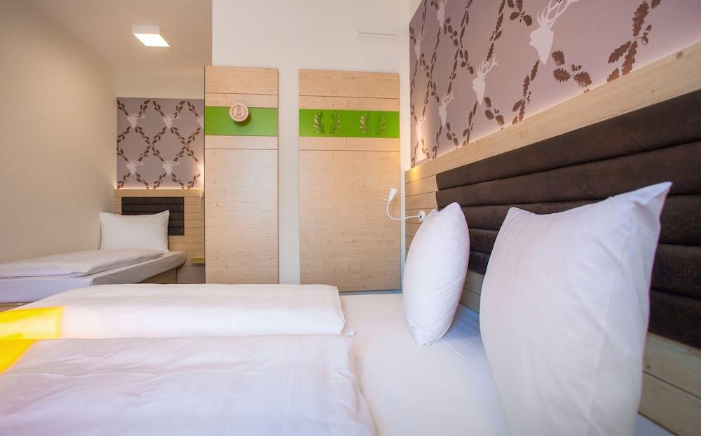 Coffee Fellows Hotel Muenchen-Freiham Экстерьер фото