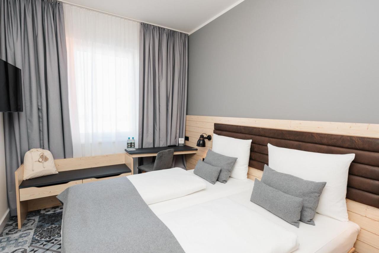 Coffee Fellows Hotel Muenchen-Freiham Экстерьер фото