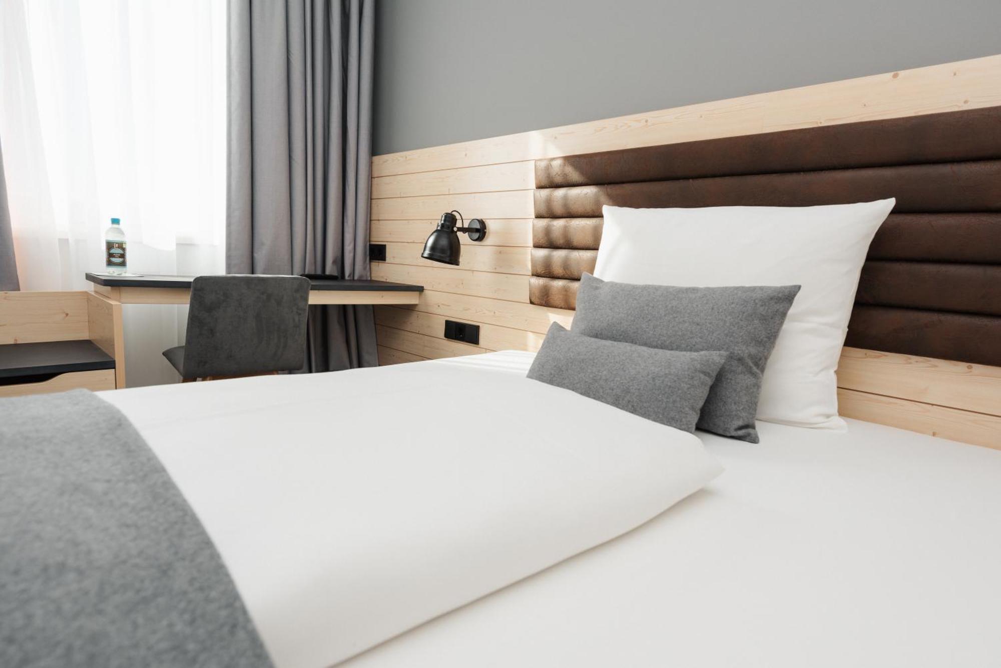 Coffee Fellows Hotel Muenchen-Freiham Экстерьер фото