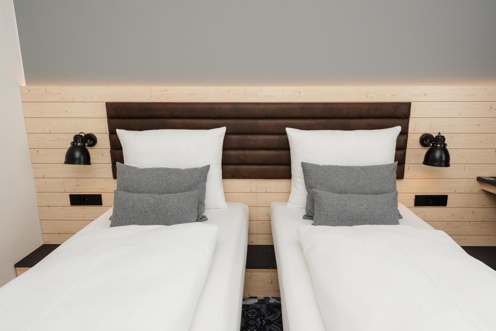 Coffee Fellows Hotel Muenchen-Freiham Экстерьер фото