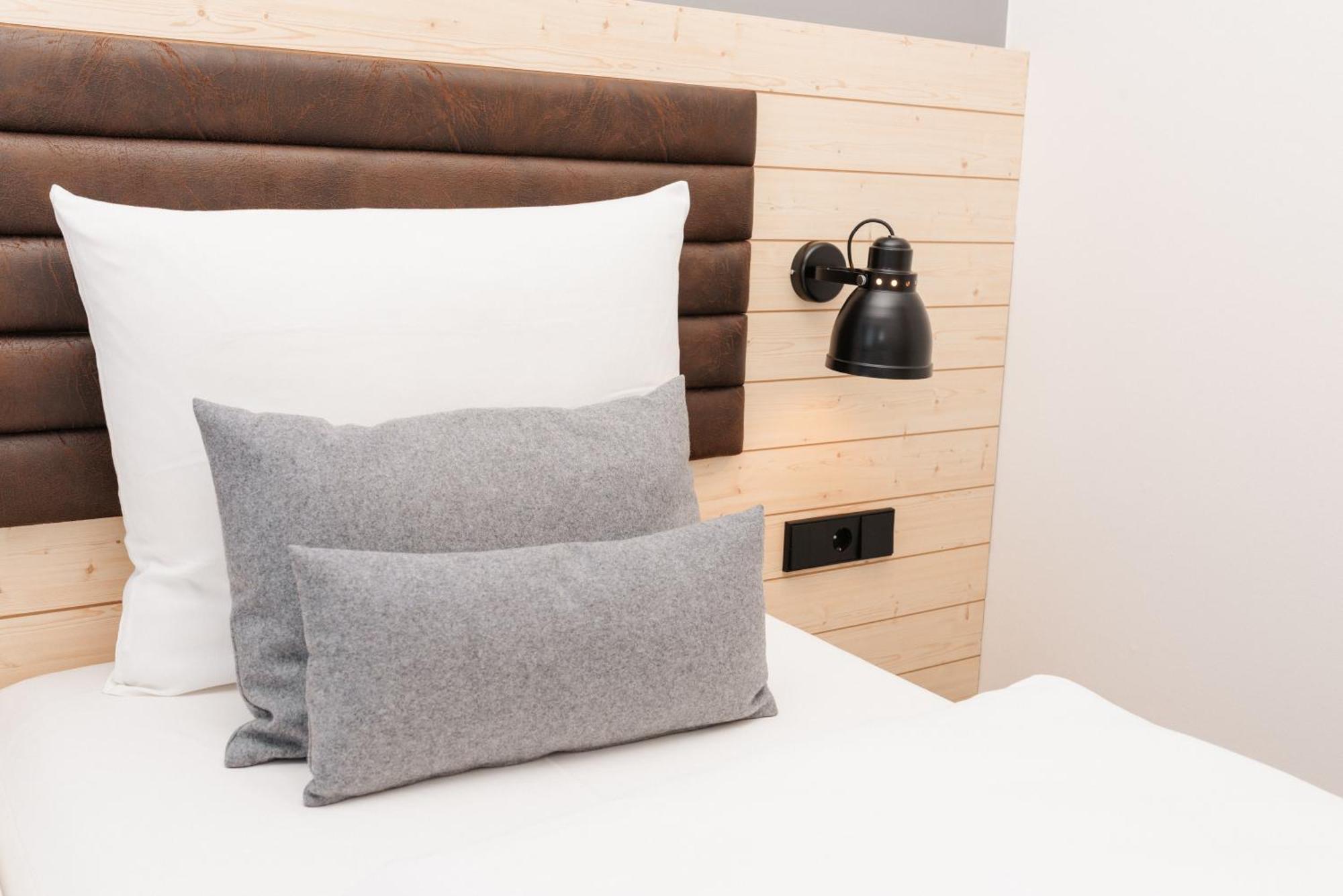 Coffee Fellows Hotel Muenchen-Freiham Экстерьер фото