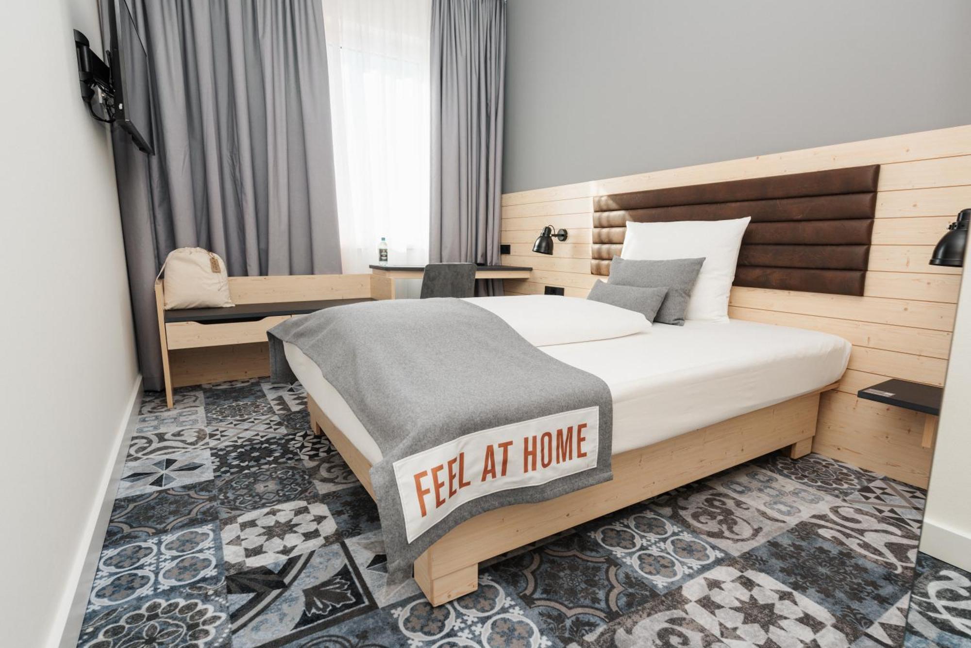 Coffee Fellows Hotel Muenchen-Freiham Экстерьер фото