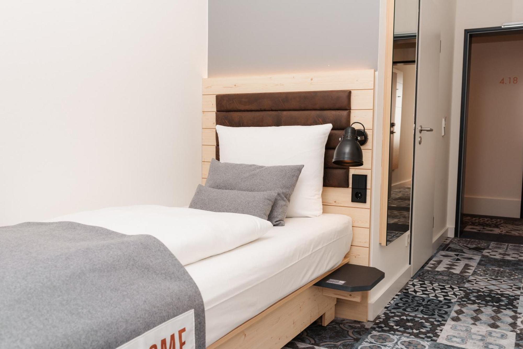 Coffee Fellows Hotel Muenchen-Freiham Экстерьер фото